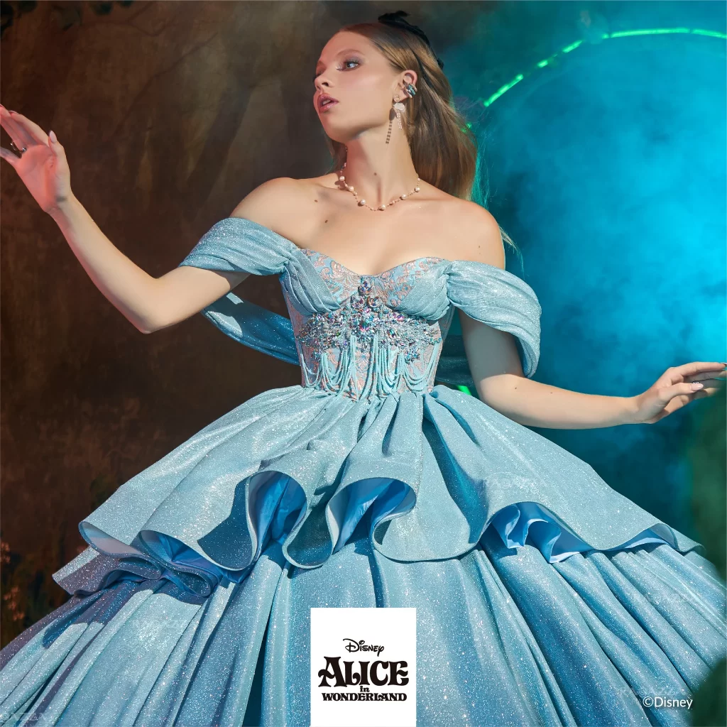 Vestido de Alicia en el Pais de las Maravillas para Quinceañera.