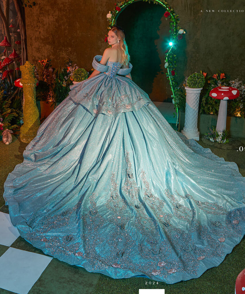Alicia en el Pais de las Maravillas para XV Años