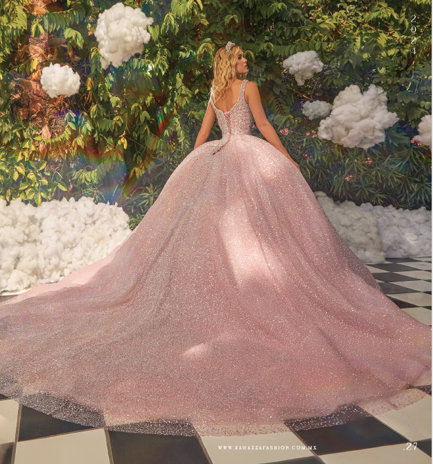 Vestido Color Rosa con Brillo para Quince Años