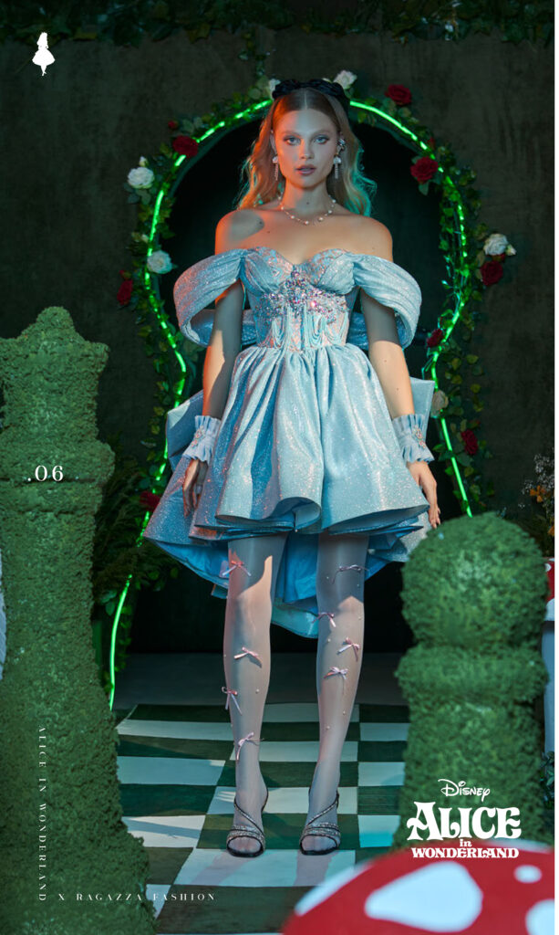 Vestido de Alicia en el Pais de las Maravillas para Quinceañera.