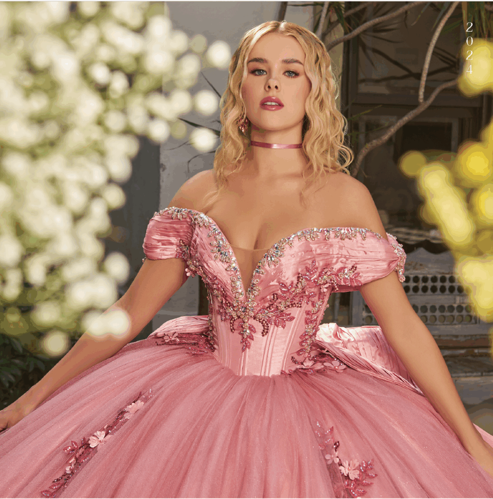 Vestido en Color Rosa para Quince Años