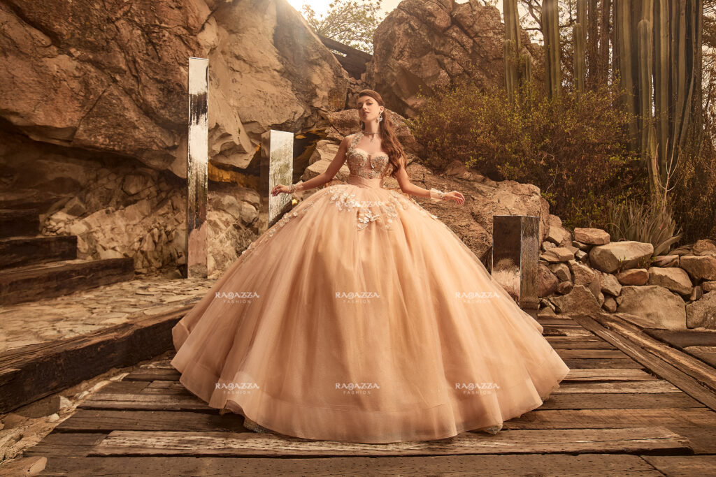 Vestido dorado para Quinceañeras