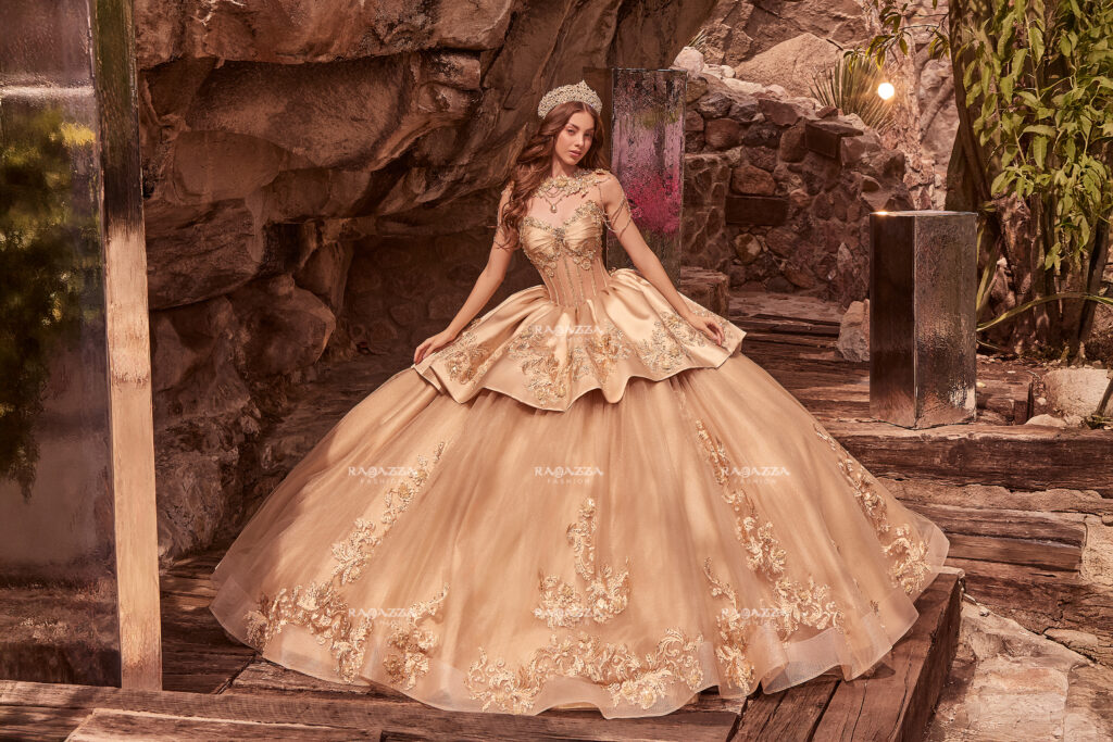 Vestido dorado para Quinceañeras
