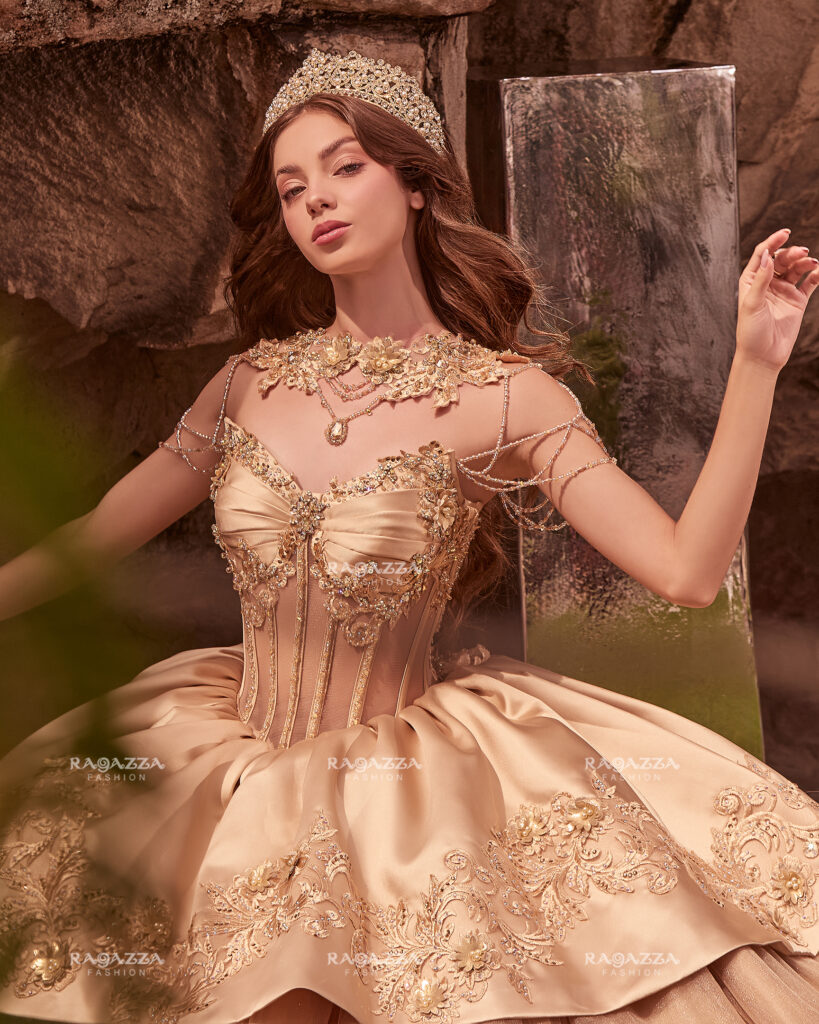 Vestido dorado para Quinceañeras